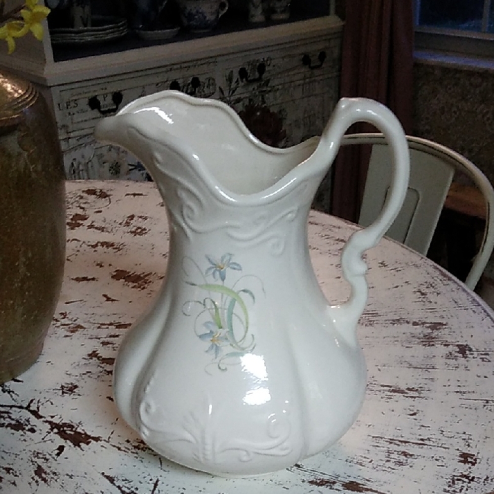 Elegant White Ceramic Art with Timeless Design